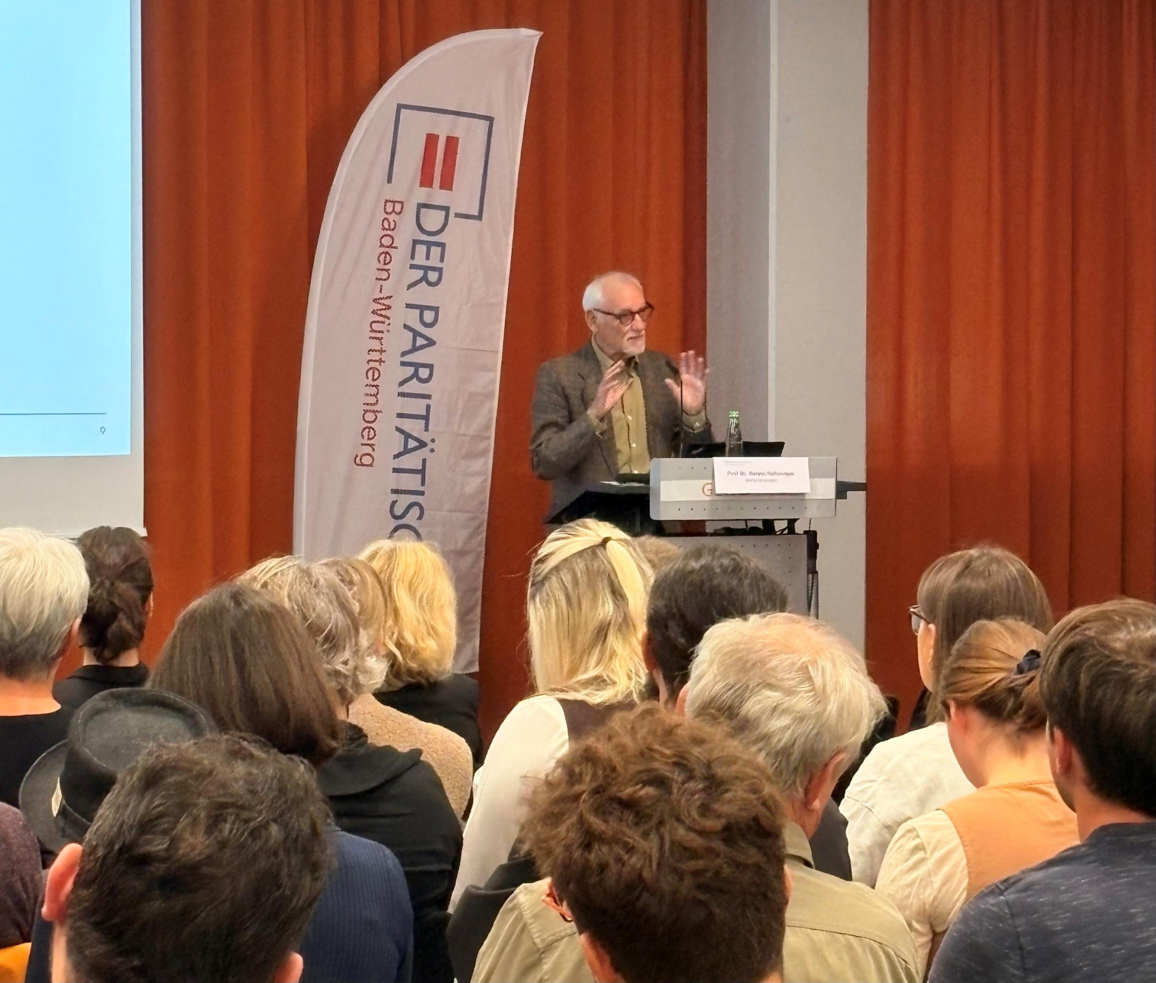 Prof. Dr. Benno Hafeneger