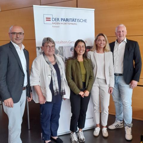 Teilnehmende Podiumsdiskussion