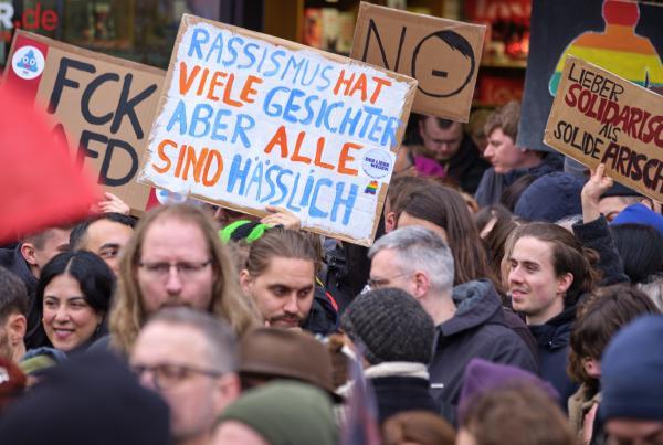Demonstrierende Menschen