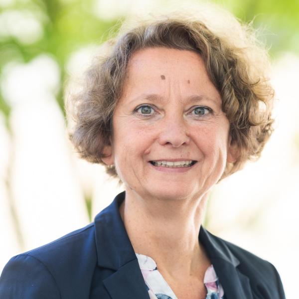 Cornelia Graf