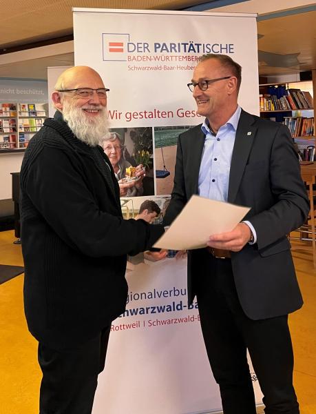 Silberne Ehrennadel für Alfred Zahn Silberne Ehrennadel für Alfred Zahn