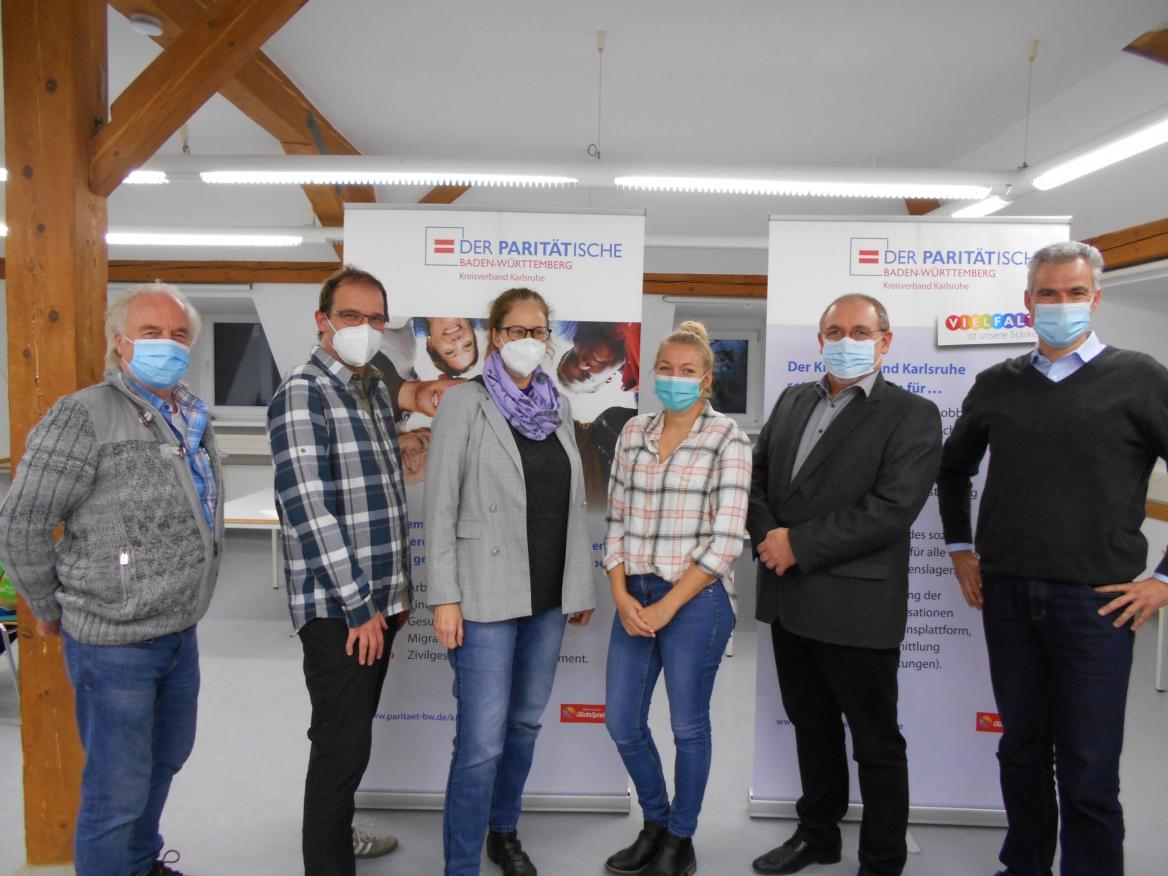 Der neu gew&auml;hlte Kreisvorstand (von links) Andreas Wendlinger, Gregor Kieser, Heike Ackermann, Cindy Rolender, Wolfgang Pfl&uuml;ger, Peter Kohm