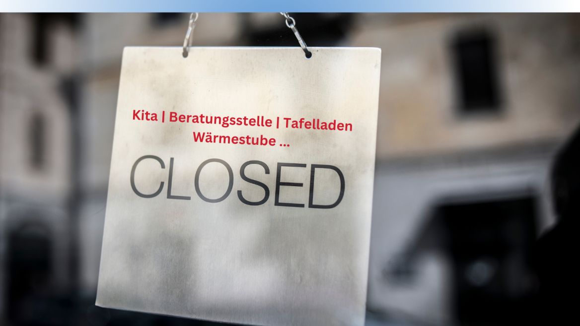 Closed-Schild an einer Glast&uuml;r