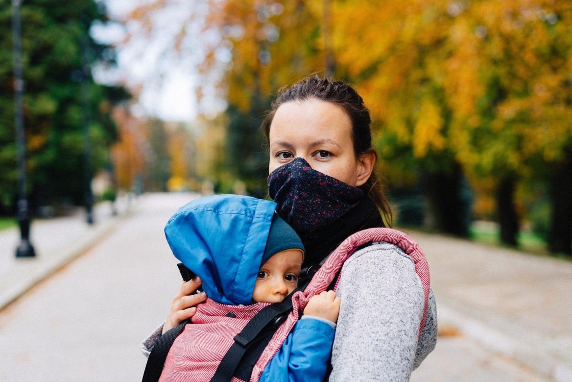 Frau mit Baby